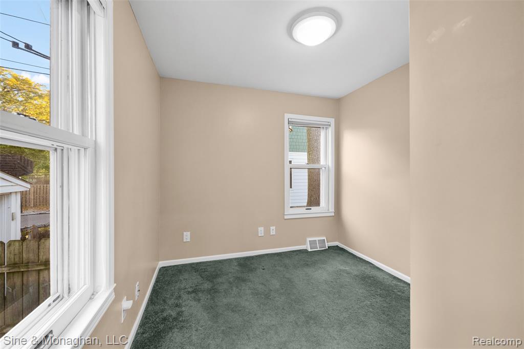 517 Forest Avenue N, Royal Oak, MI 48067 — Photo 23