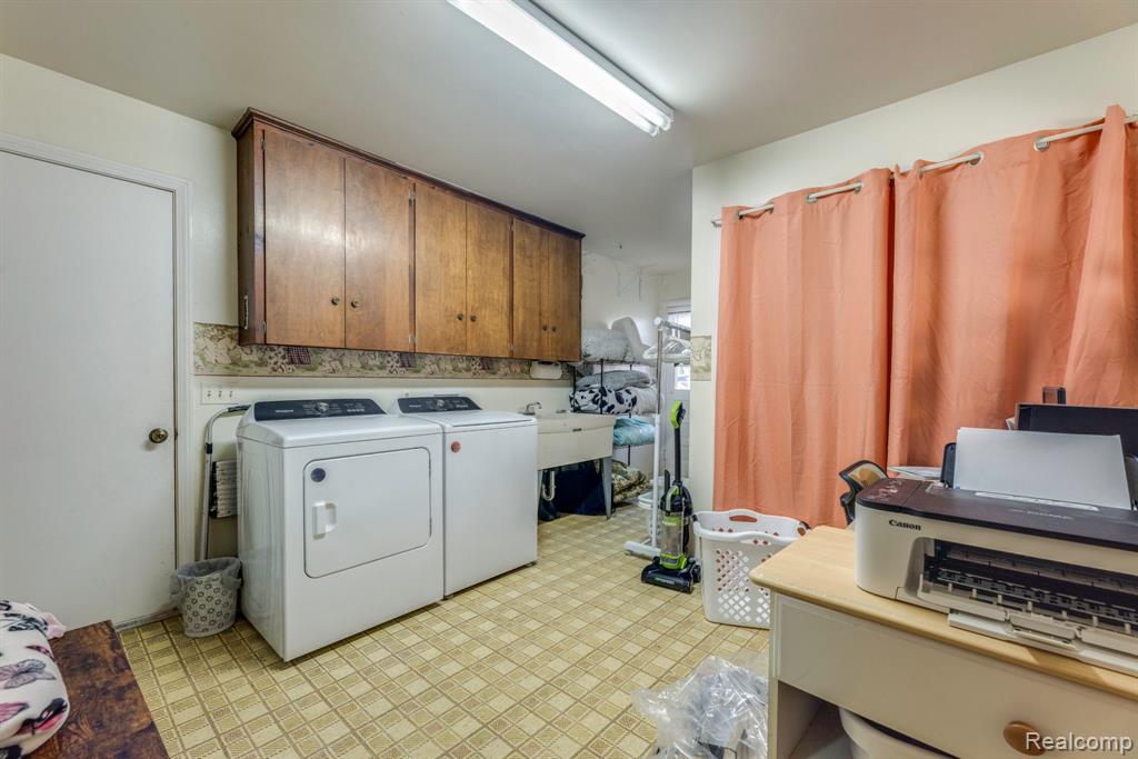 4050 DEVONSHIRE Road, Fort Gratiot, MI 48059 — Photo 12