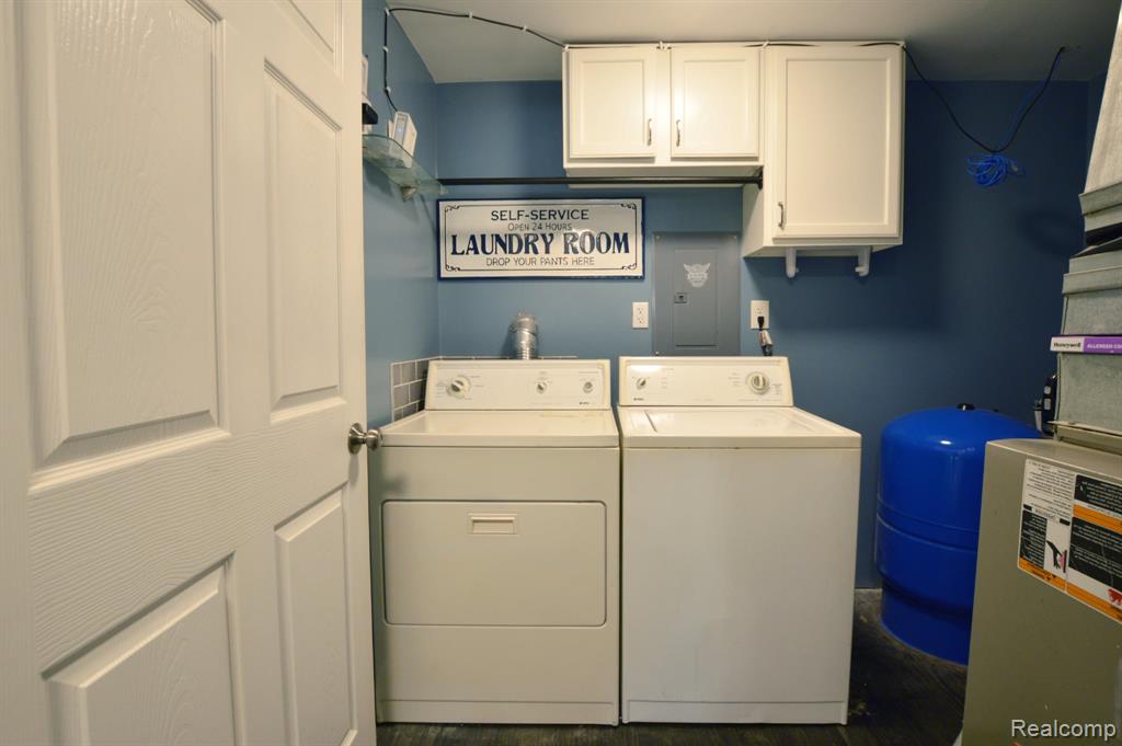 4051 Red Wing Drive, Flint, MI 48532 — Photo 17