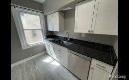 627 FREDERICK Street, Royal Oak, MI 48067 — Photo 8