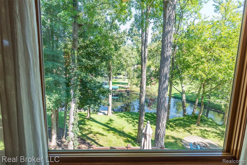 816 Seager Street, Commerce Twp, MI 48390 — Photo 25