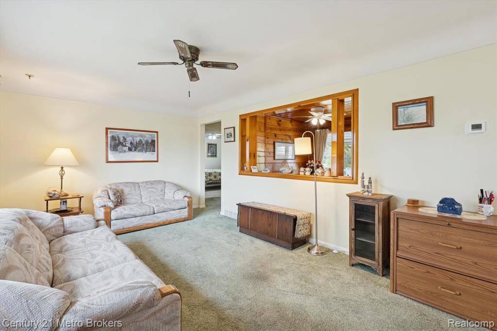 4466 S Center Road, Burton, MI 48519 — Photo 10
