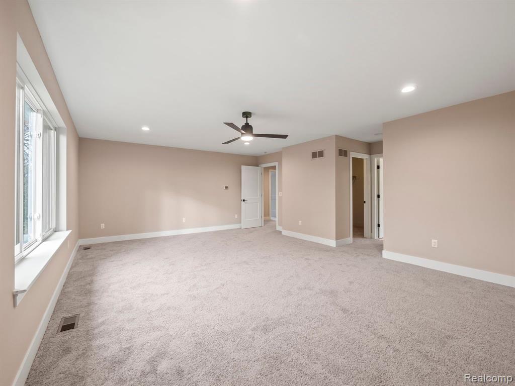 929 KIMBERLY Court, Troy, MI 48098 — Photo 26