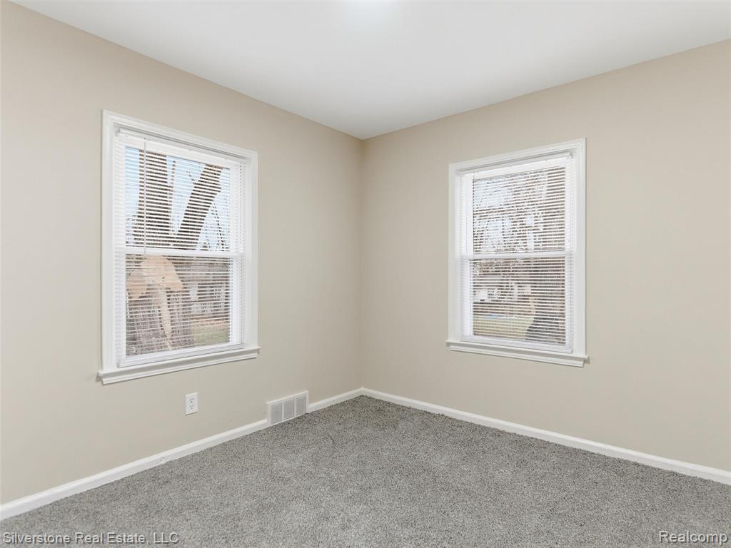 685 Northway Drive, Pontiac, MI 48342 — Photo 17