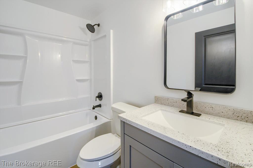 4507 N BELSAY Road, Flint, MI 48506 — Photo 27