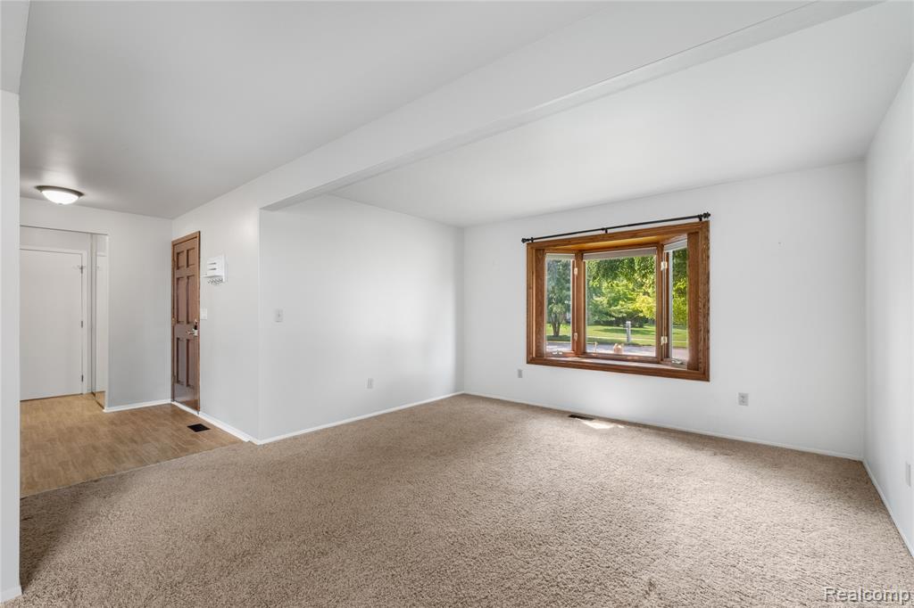 44114 Somerset Square, Canton, MI 48187 — Photo 8
