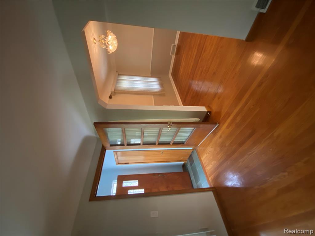 21114 Huntington Avenue, Harper Woods, MI 48225 — Photo 18