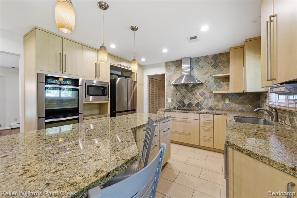4016 Iverness Lane, West Bloomfield, MI 48323 — Photo 18