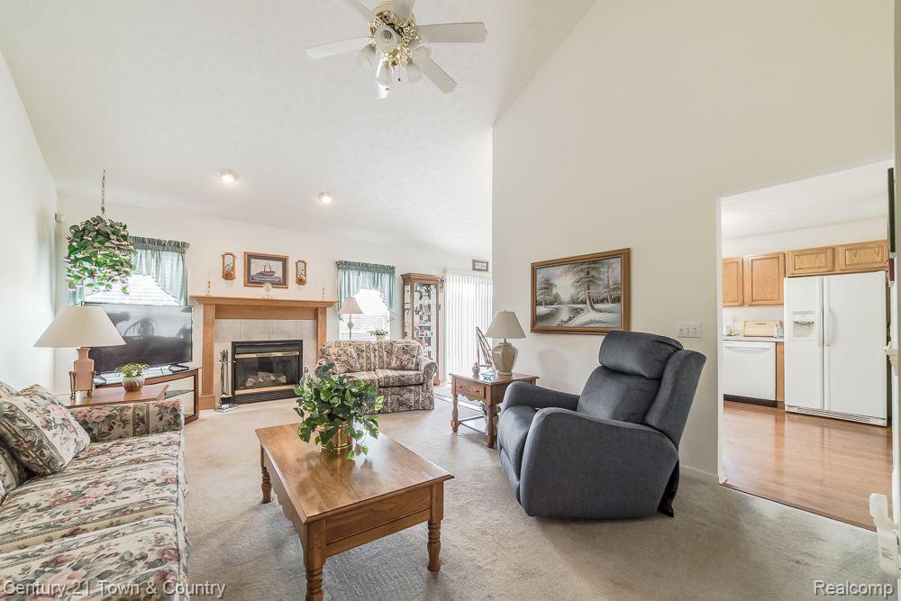 2647 KERRIA Drive, Howell, MI 48855 — Photo 6