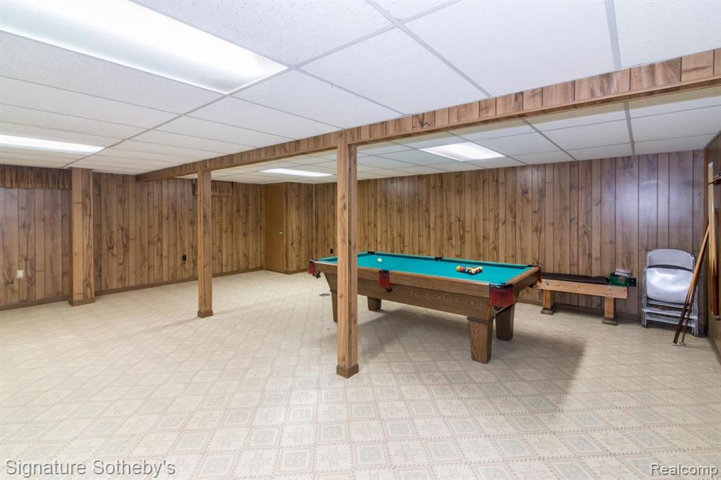 6279 WALKER Court, Troy, MI 48085 — Photo 40