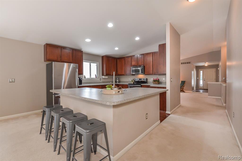 2578 SIGNATURE Circle, Pinckney, MI 48169 — Photo 30
