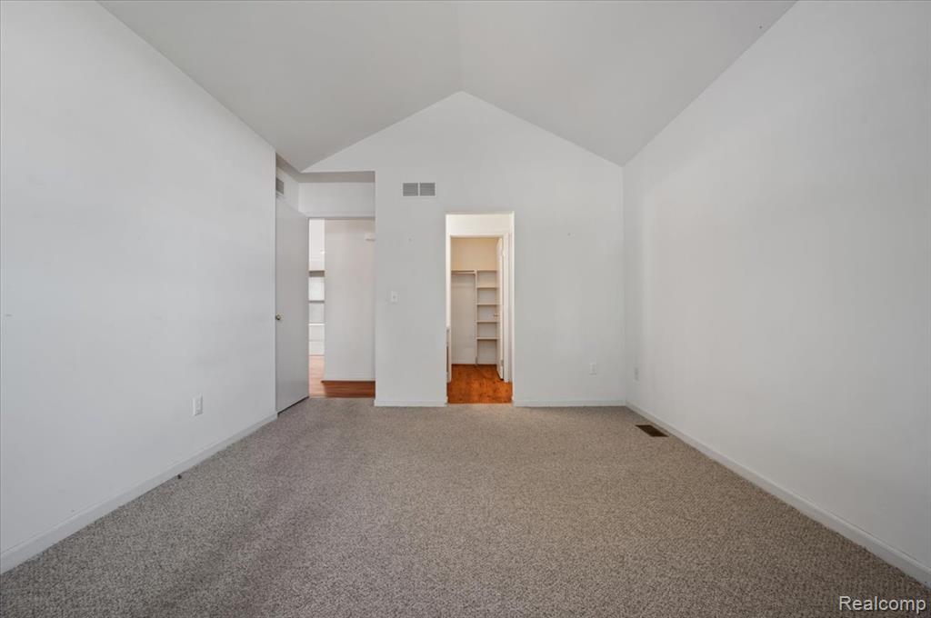 913 Rikki Ann Court, Wixom, MI 48393 — Photo 16