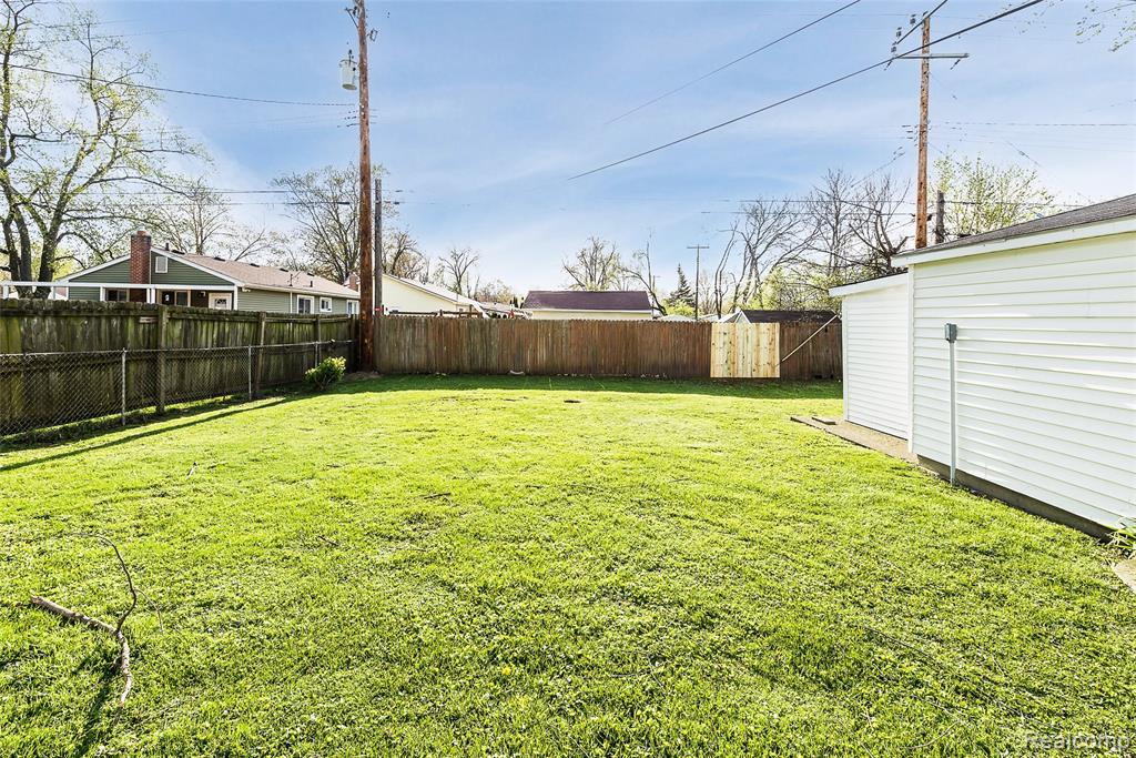 366 S Harris Road, Ypsilanti, MI 48198 — Photo 6