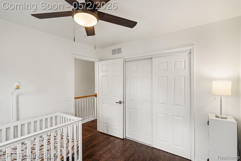 406 Mill Pond Drive, Fenton, MI 48430 — Photo 18