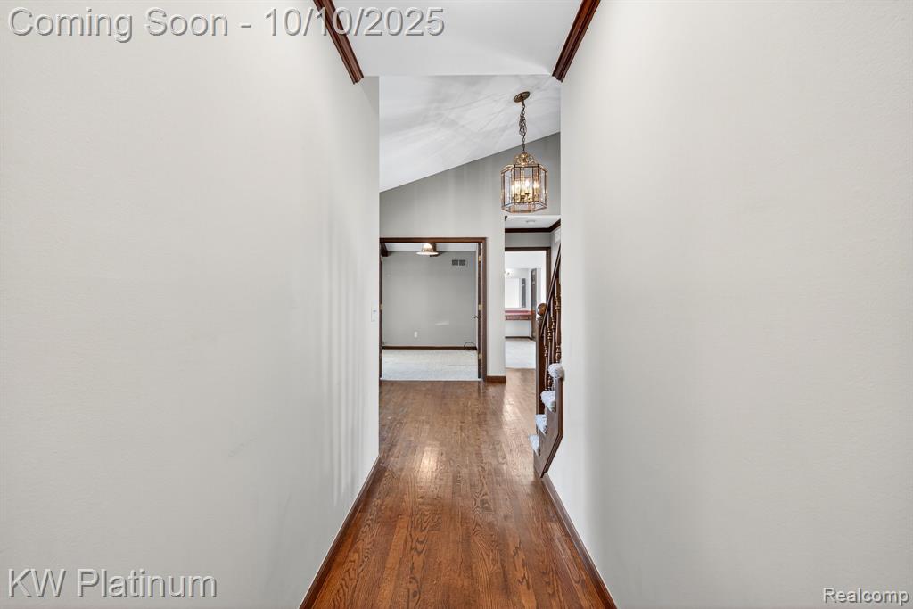 842 Timberline Drive, Rochester Hills, MI 48309 — Photo 16