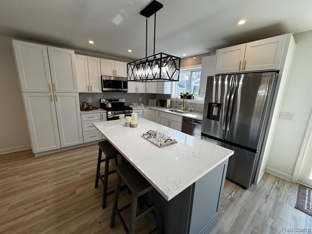 520 E EVELYN Avenue, Hazel Park, MI 48030 — Photo 13