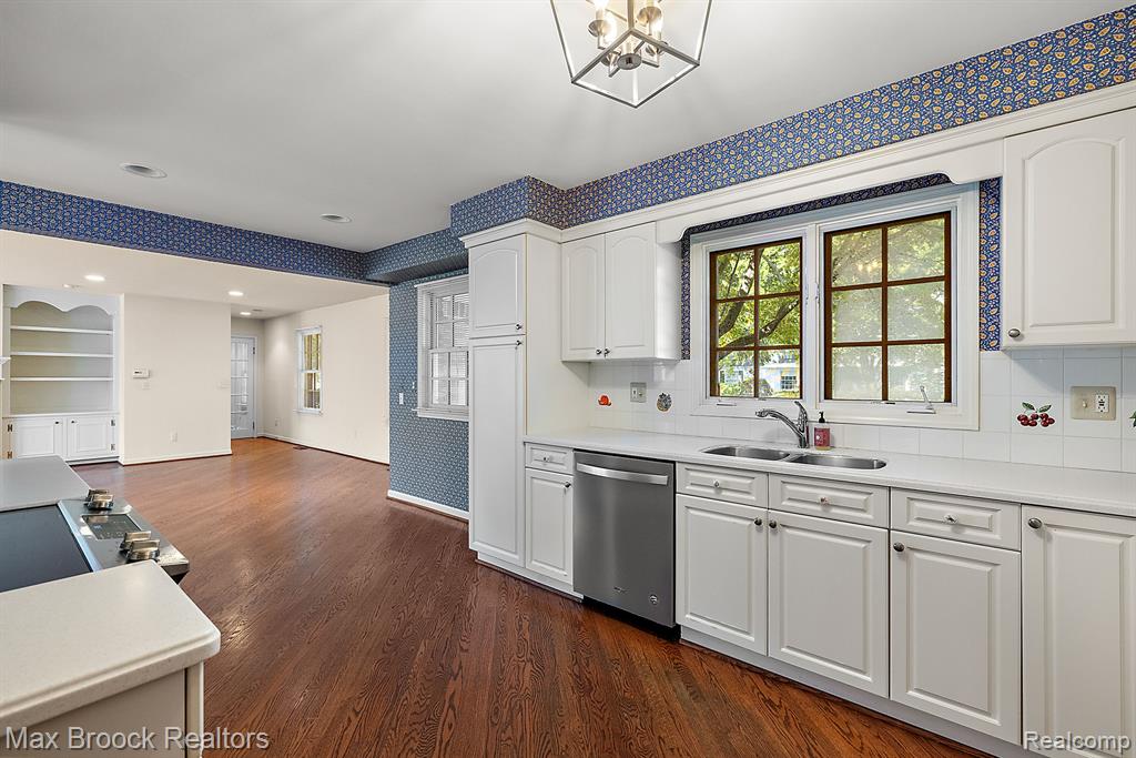 783 WOODDALE Road, Bloomfield Hills, MI 48301 — Photo 11