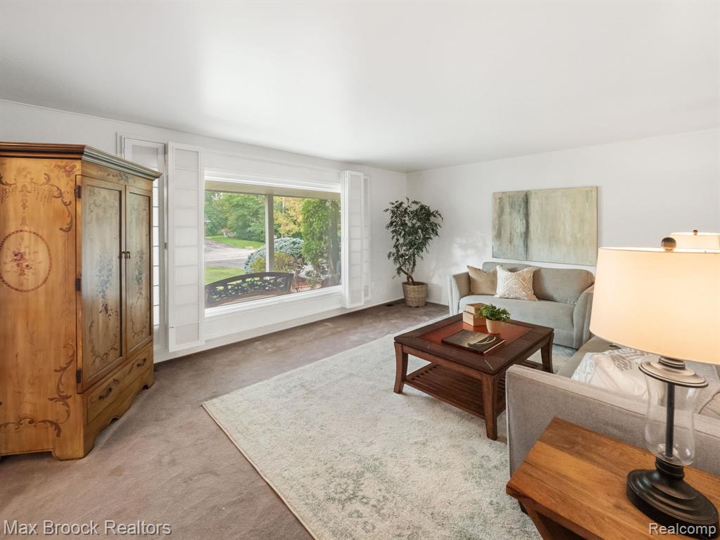 6769 Heather Heath, West Bloomfield, MI — Photo 13