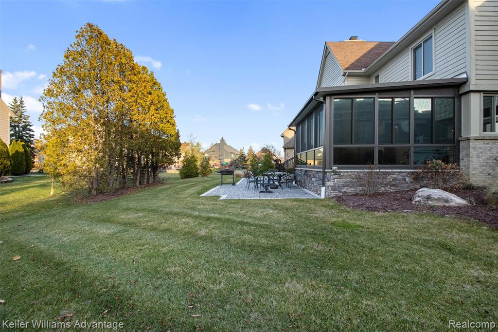 4656 Stoneview, West Bloomfield, MI — Photo 8