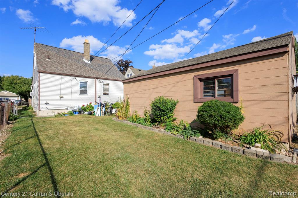 525 Garfield Avenue, Lincoln Park, MI 48146 — Photo 15