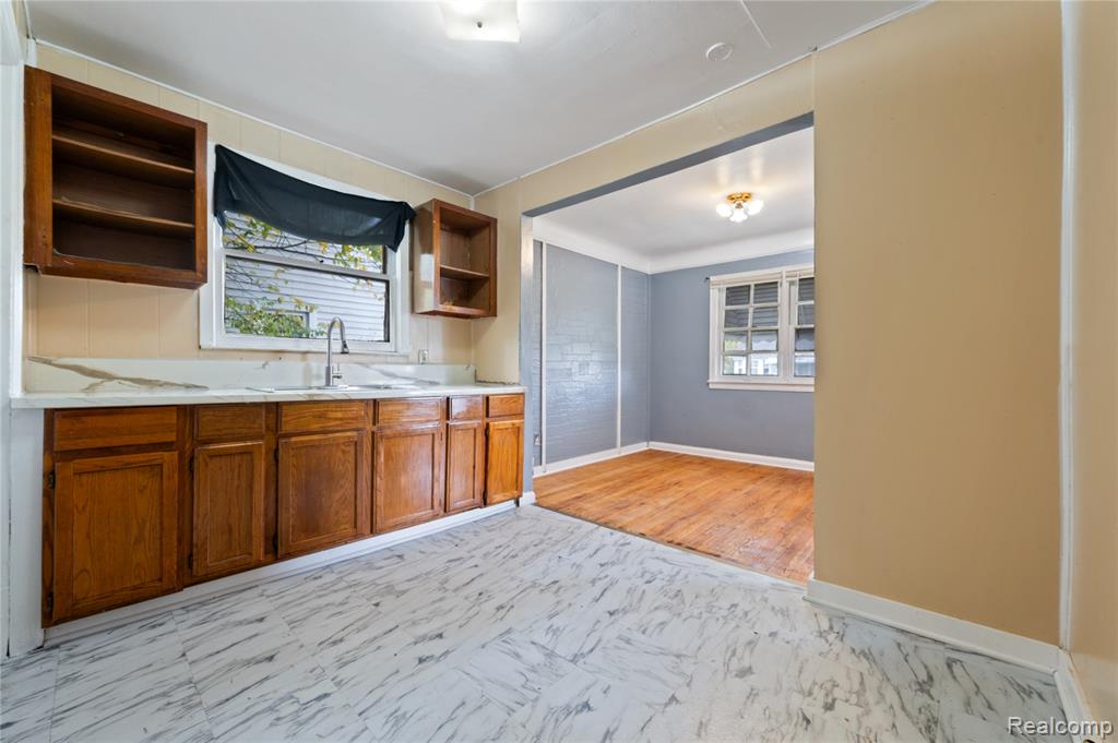 8674 Pierson Street, Detroit, MI 48228 — Photo 12