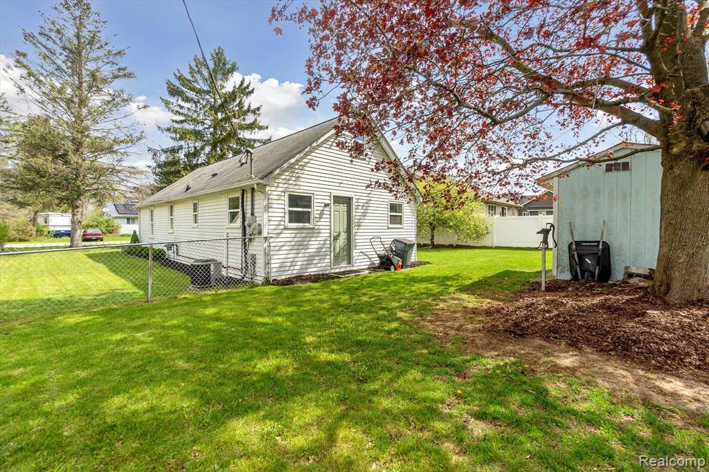 164 BALL Street, Ortonville, MI 48462 — Photo 26