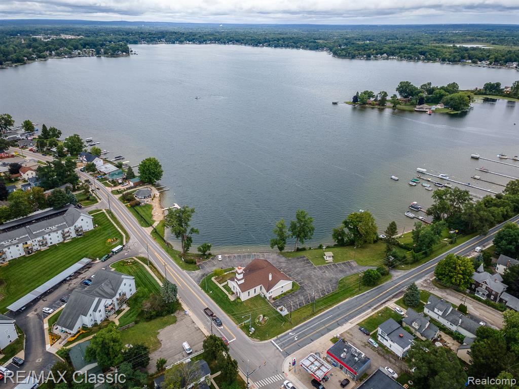 9509 Main Street, Whitmore Lake, MI 48189 — Photo 41