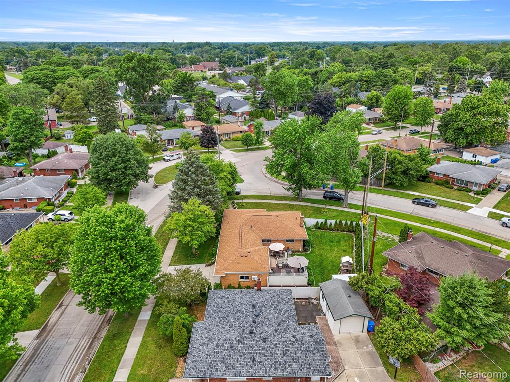 8570 Rockland Street, Dearborn Heights, MI 48127 — Photo 50