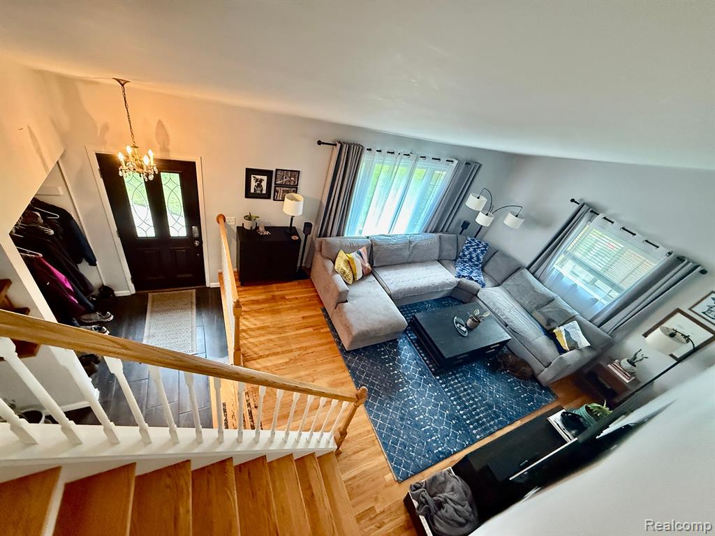 992 KEY WEST Drive, Clawson, MI — Photo 2