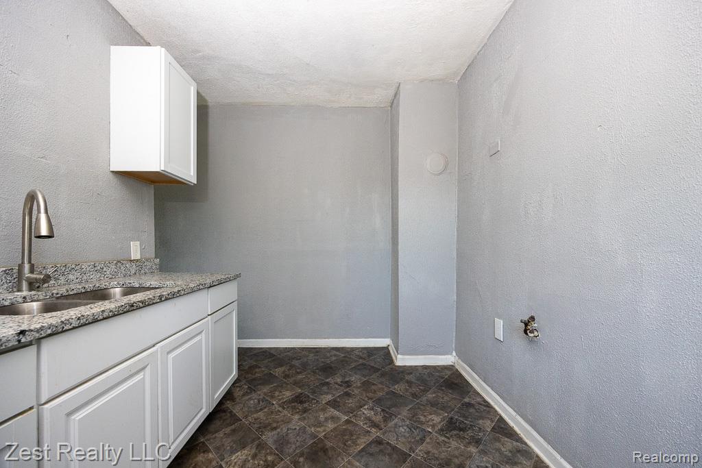 3795 Kendall Street, Detroit, MI 48238 — Photo 28