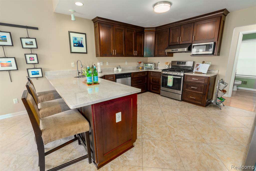 4839 SYCAMORE Drive, Ypsilanti, MI 48197 — Photo 11