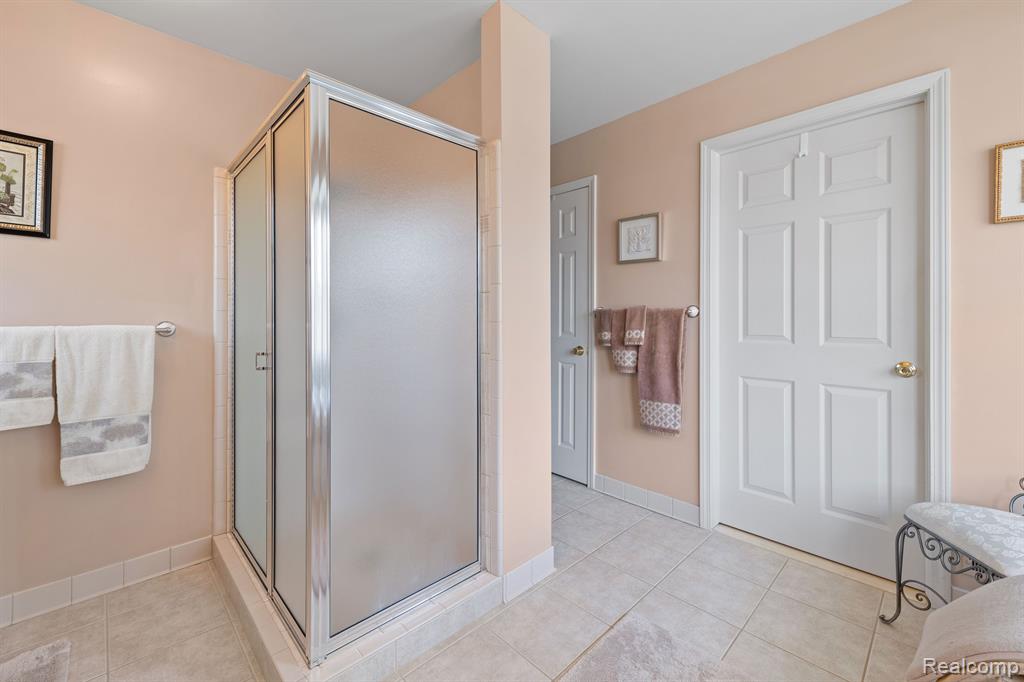 48548 Fairmont Drive, Macomb, MI 48044 — Photo 28