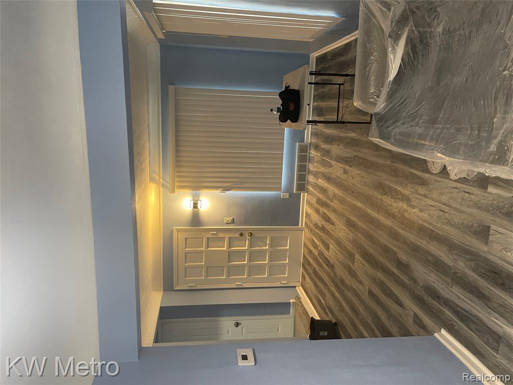 8559-8563 Wyoming Avenue S, Detroit, MI 48204 — Photo 2