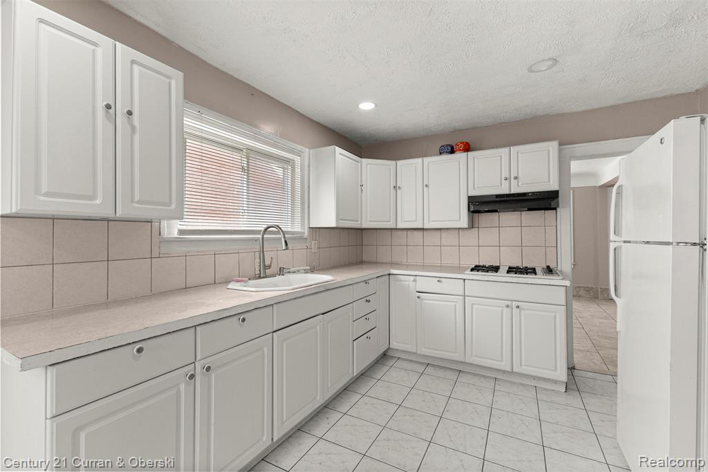 7026 Steadman Street, Dearborn, MI 48126 — Photo 14