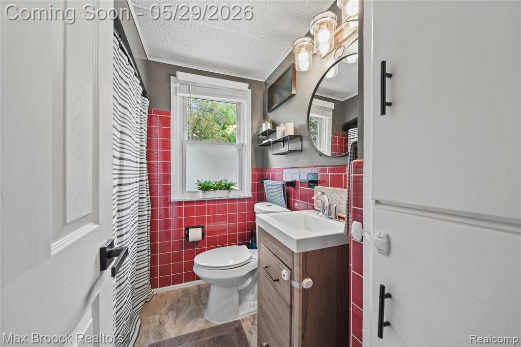 9301 Dixie, Redford, MI 48239 — Photo 15