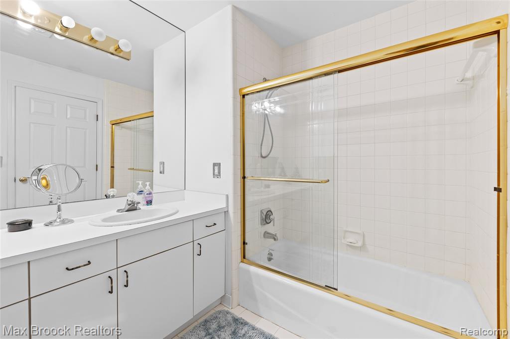 41450 Mission Lane, Novi, MI — Photo 29