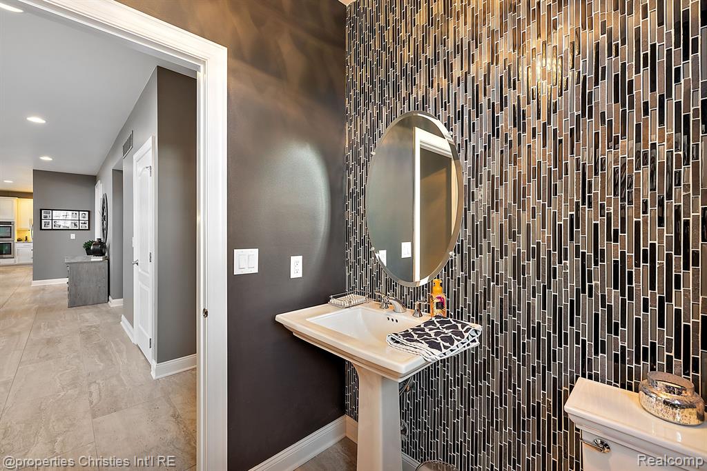 50505 BRIAR RIDGE Lane, Northville, MI 48168 — Photo 25