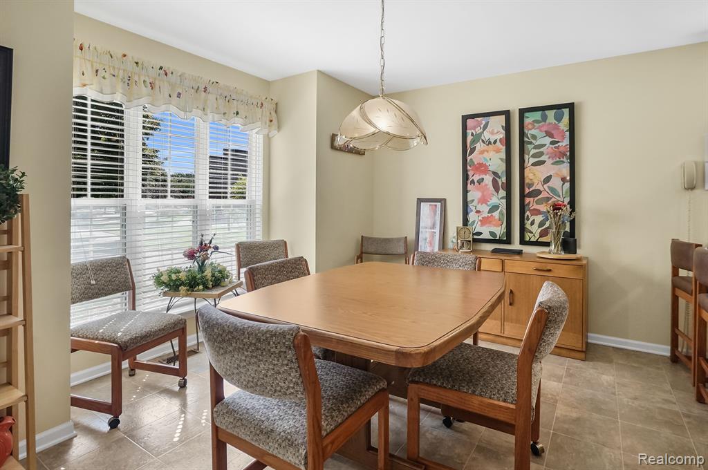 44347 LA DOMAIN Drive, Sterling Heights, MI 48314 — Photo 9