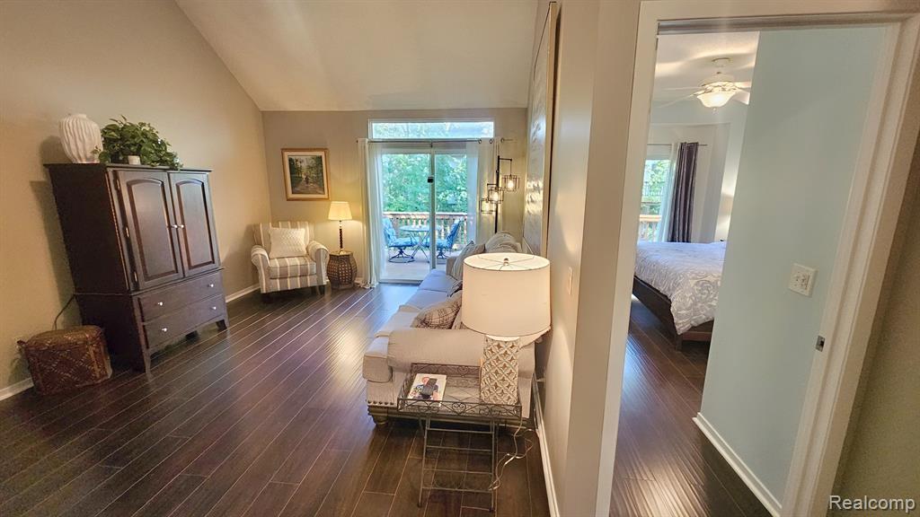 41778 WEBSTER Court, Novi, MI 48377 — Photo 9