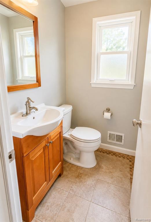 9739 Waterway Drive N, Grosse Ile, MI 48138 — Photo 13