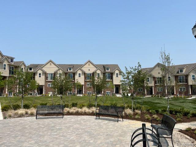 41600 ORIANNA Lane, 14, Novi, MI — Photo 38