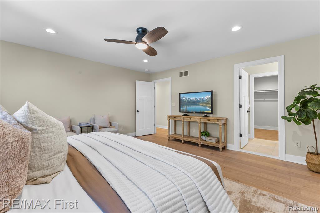 700 Devillen Avenue, Royal Oak, MI 48073 — Photo 25