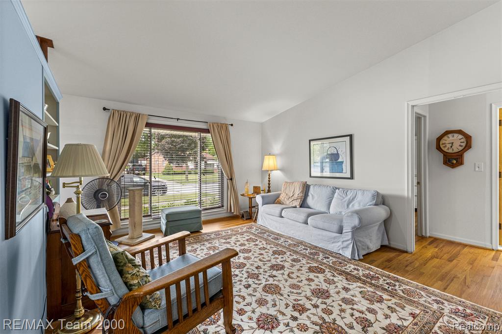 7396 N Charlesworth Street, Dearborn Heights, MI 48127 — Photo 4