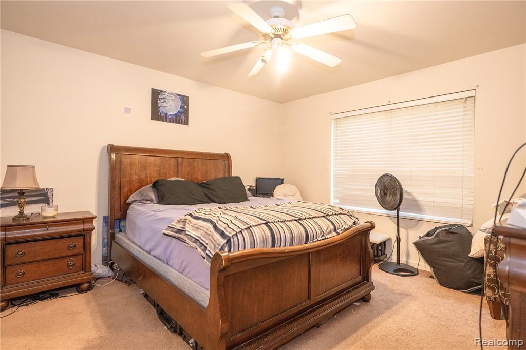 4621 Dickerson Avenue, Waterford, MI 48328 — Photo 10