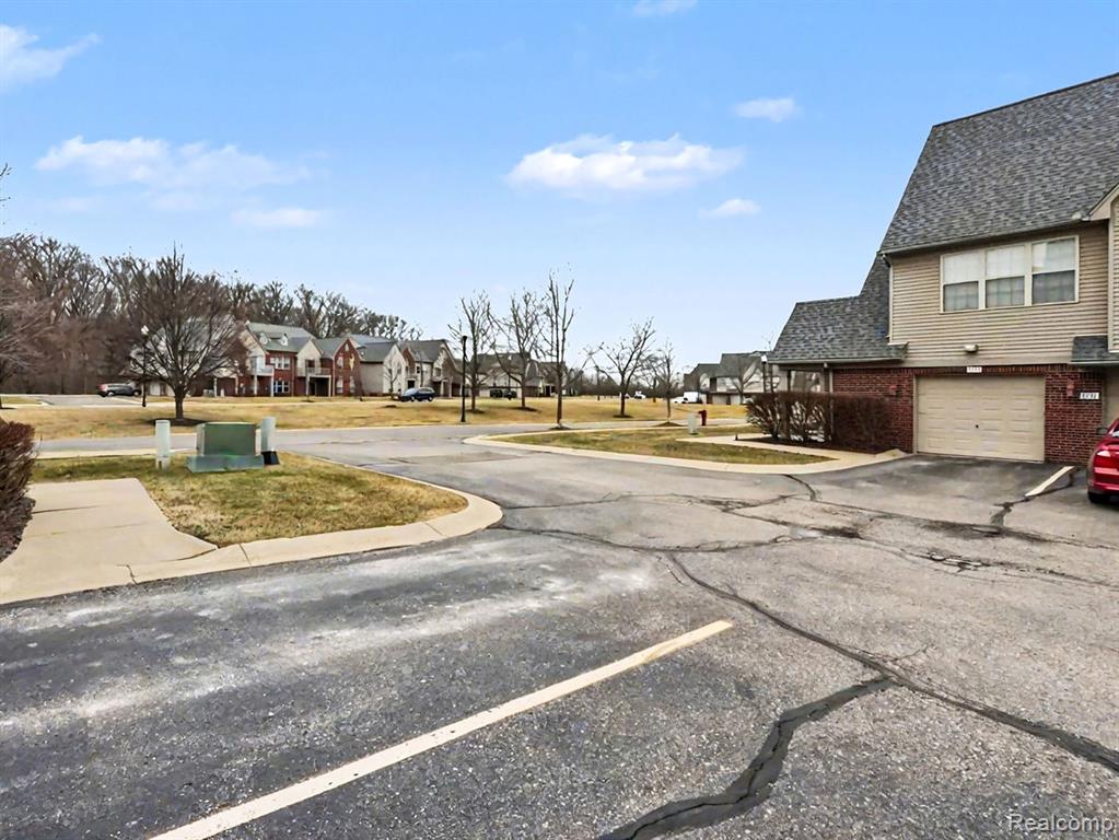1577 Addington Lane, Ann Arbor, MI 48108 — Photo 24
