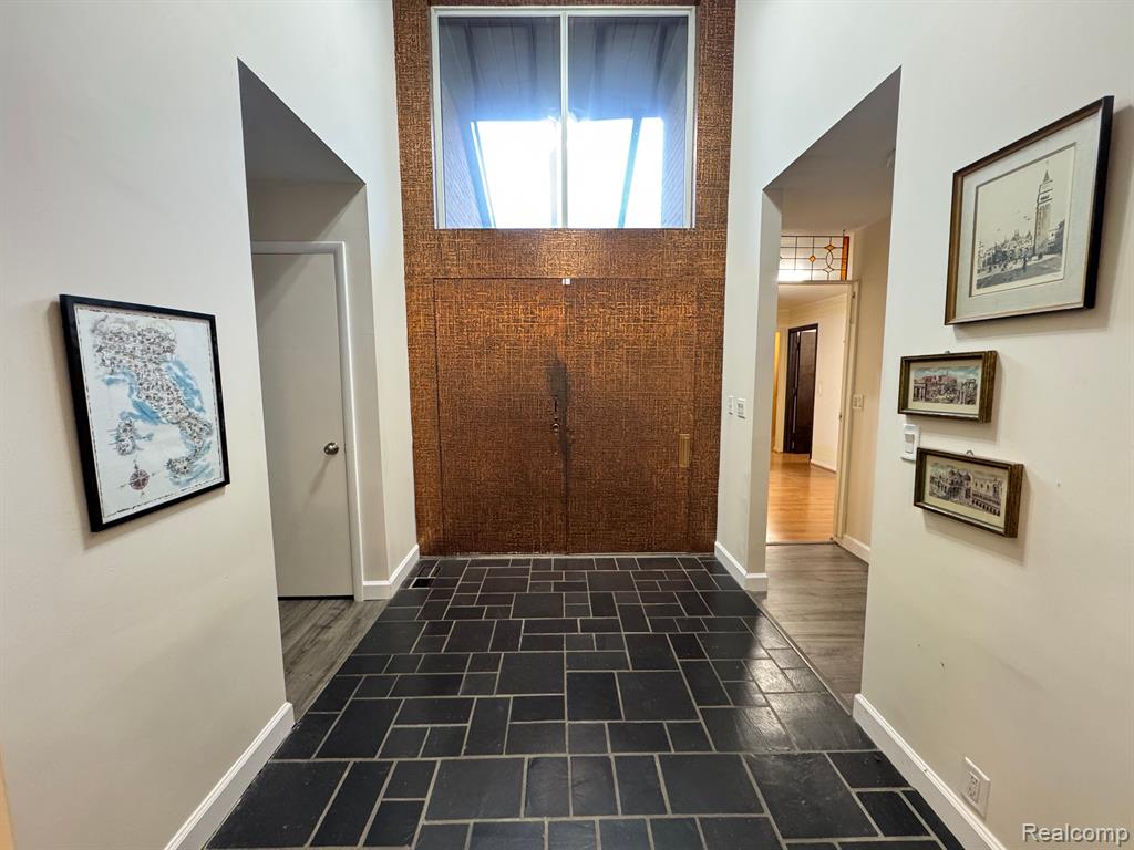 3 COLONY Lane, Dearborn, MI 48120 — Photo 13