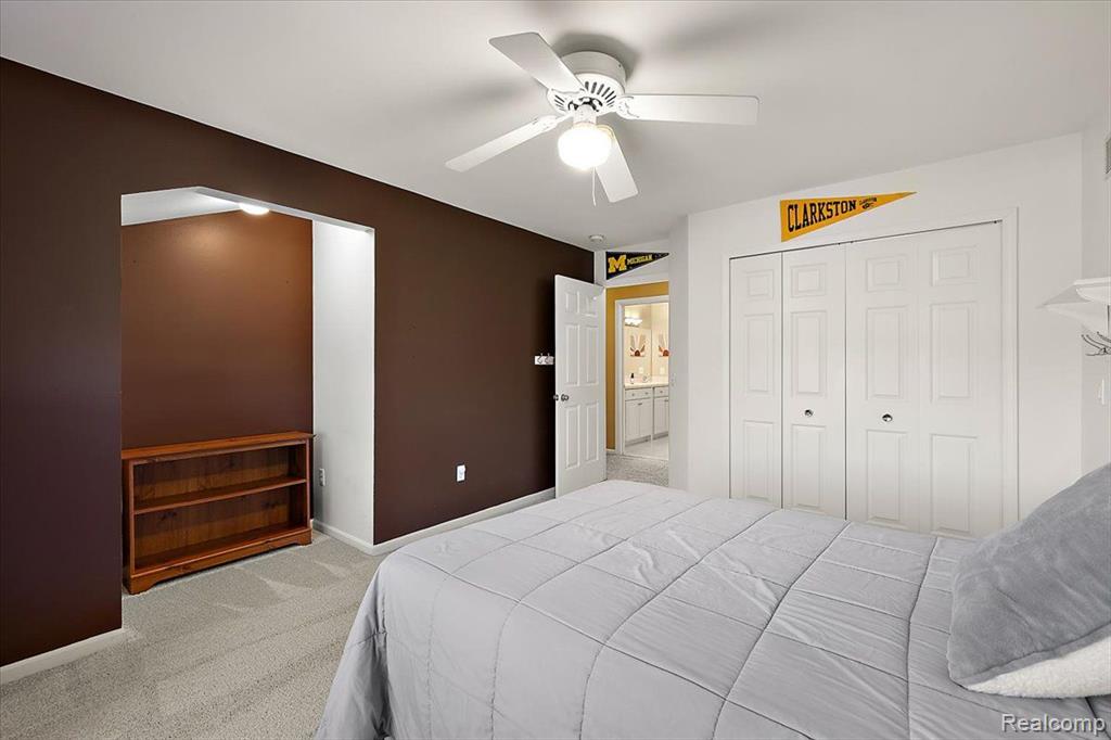 8449 S SHORE Drive, Clarkston, MI 48348 — Photo 38