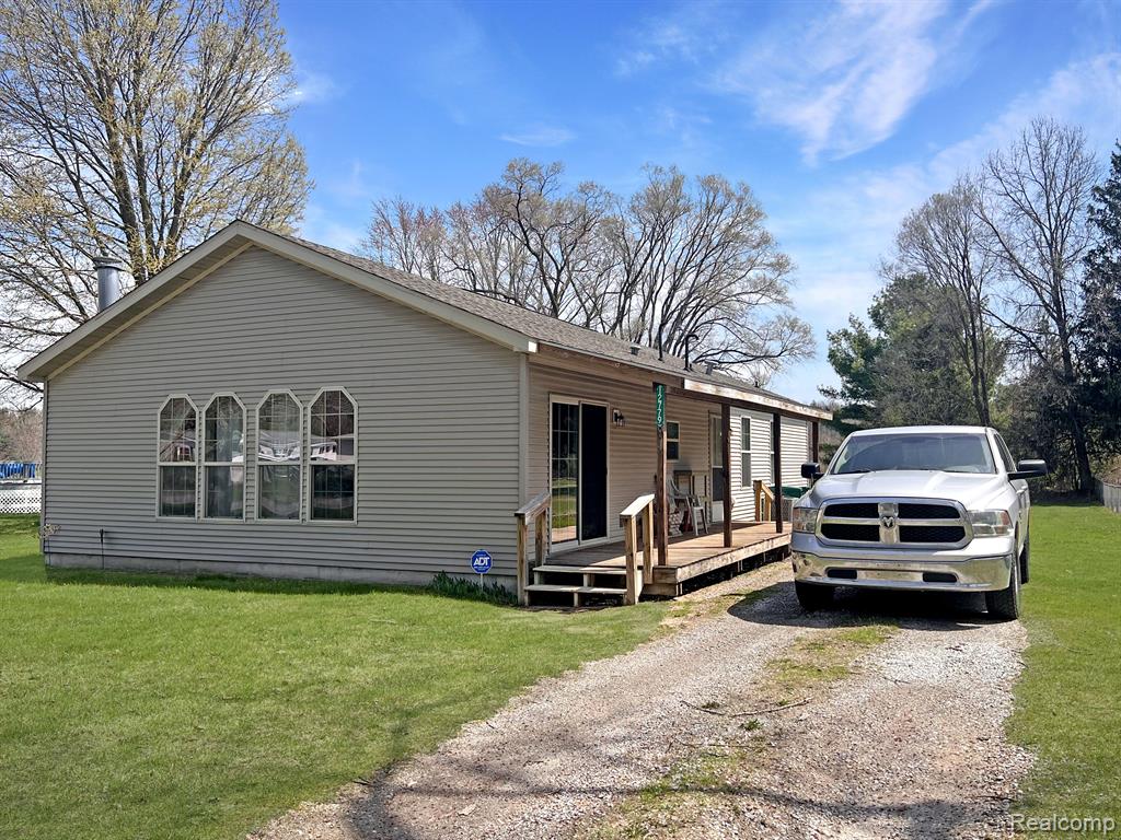 12779 NICHOLS Road, Burt, MI 48417 — Photo 2