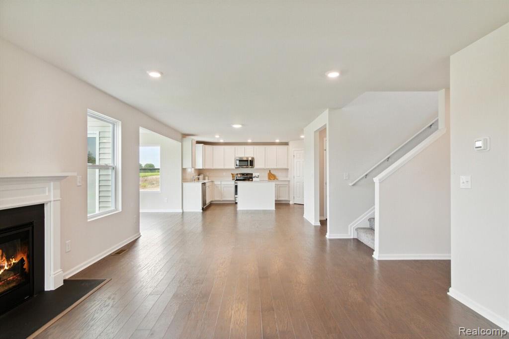 656 Countryside Drive, Chelsea, MI 48118 — Photo 5