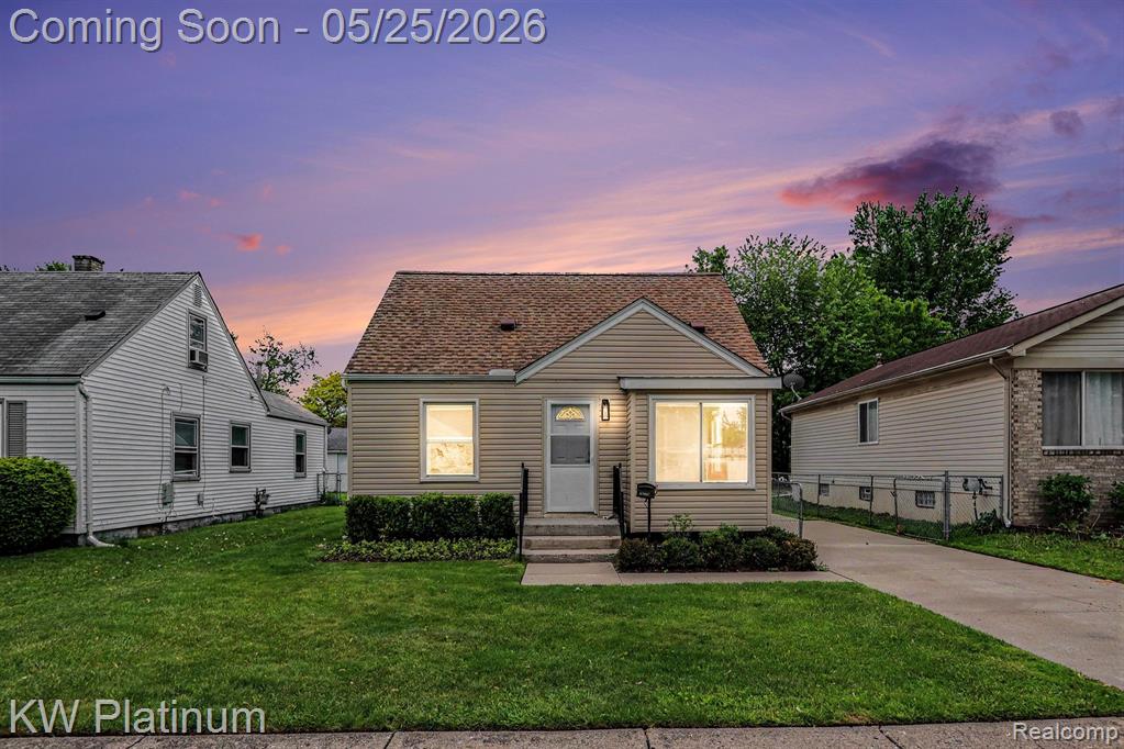 19070 Melvin Street, Roseville, MI 48066 — front exterior